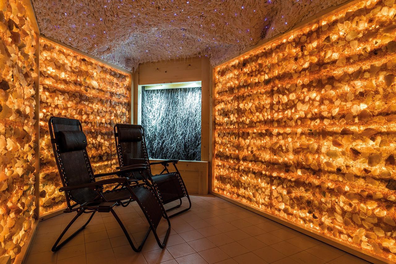Willa Wiosenna Hotel Ozarow Mazowiecki Kültér fotó