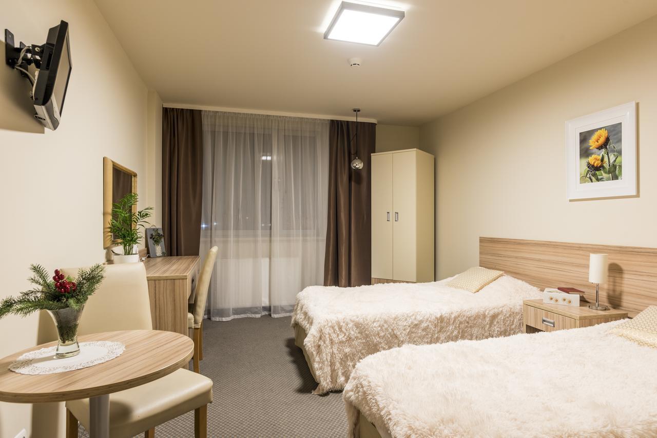 Willa Wiosenna Hotel Ozarow Mazowiecki Kültér fotó