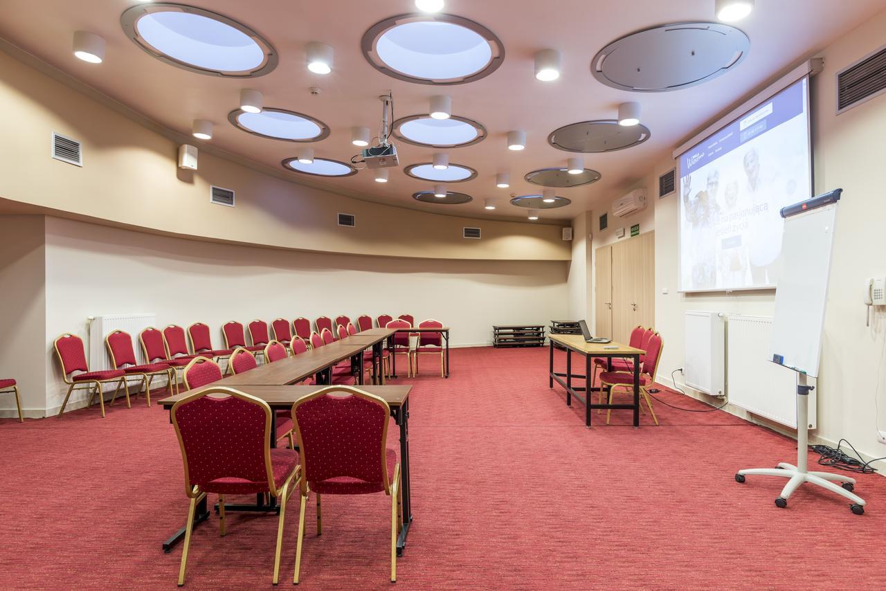 Willa Wiosenna Hotel Ozarow Mazowiecki Kültér fotó